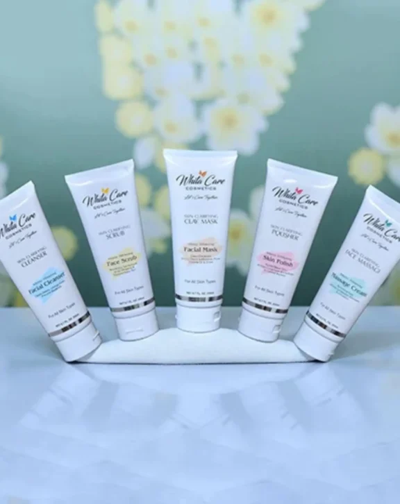 Complete 5-Step Skin Glow Kit A 5-step facial kit designed to deeply cleanse, exfoliate, nourish, and brighten your skin. This all-in-one bundle helps reveal a soft, smooth, and radiant complexion at home, giving you a spa-like glow in every use. Why You’ll Love It 5 essential creams & treatments in one kit Cleanses, exfoliates, and nourishes skin Reduces dullness and improves texture Enhances natural radiance and glow Suitable for all skin types How to Use:Follow the 5-step process included in the kit for best results. Ideal for weekly facial care.